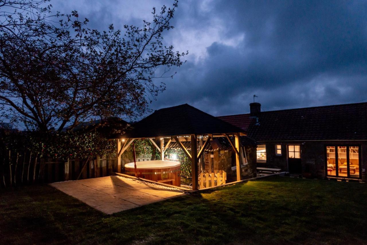 East Cottage * Wood Burning Hot Tub * Garden St Andrews Dış mekan fotoğraf